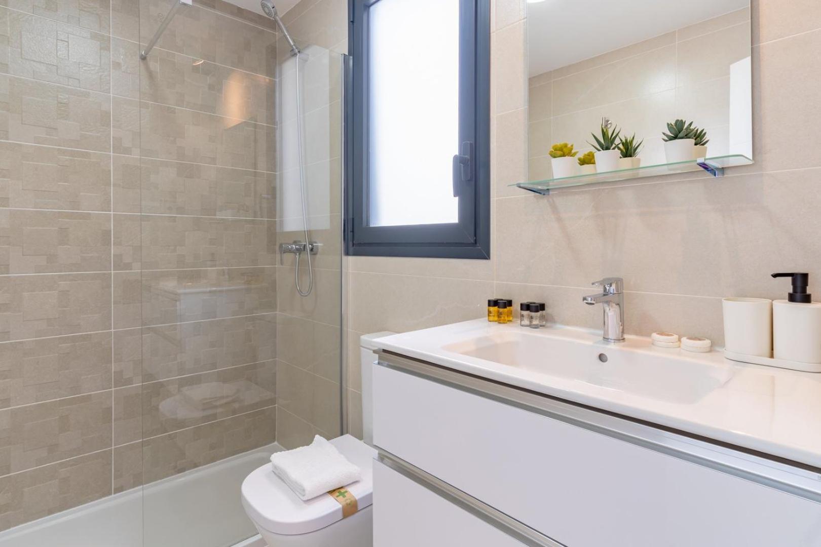 Apartmán Guestready - Sunny Seaside Escape In Màlaga Exteriér fotografie